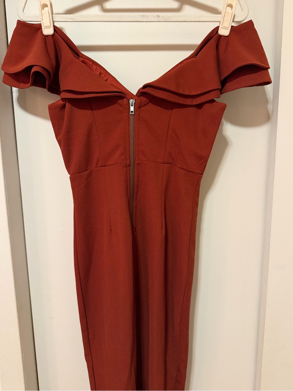 Off-Shoulder Mid-Length Dress in Rust - Picture 4 of 5